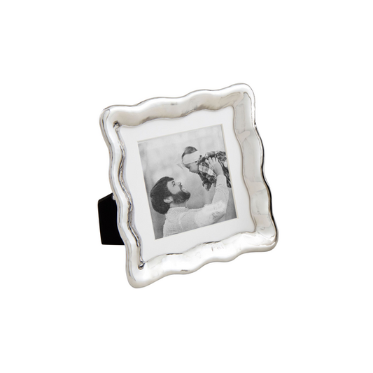 Square Wavy Metal Frame